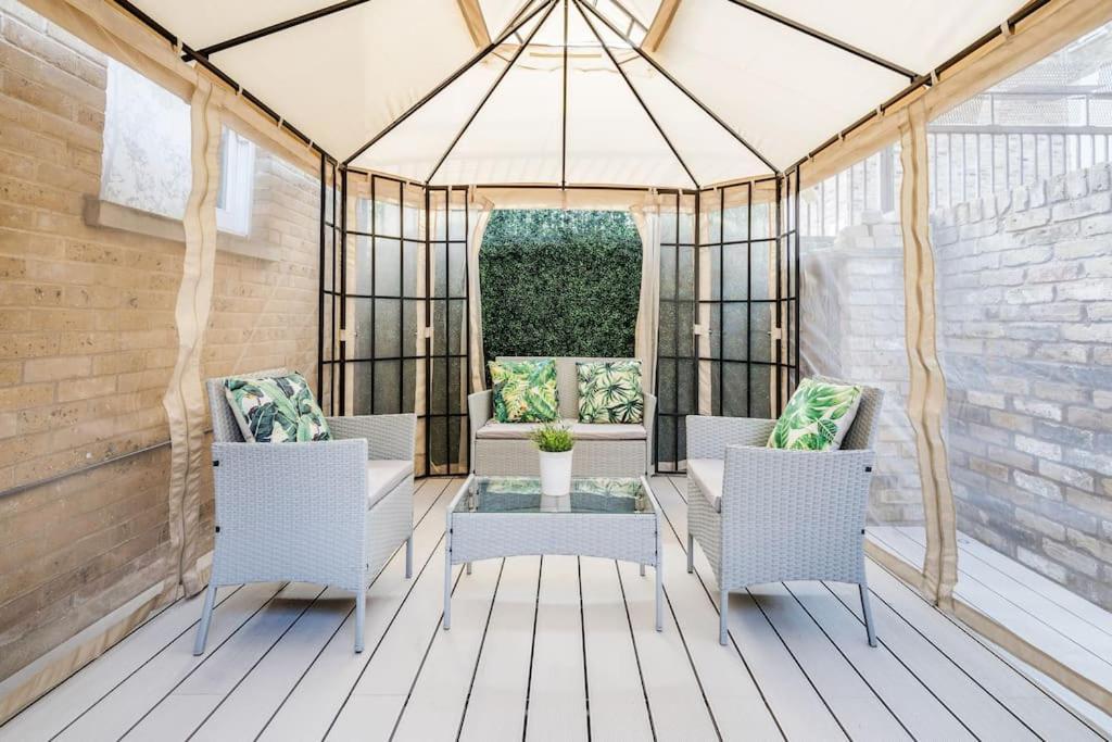 ロンドン House 10 Mins To Tower Bridge Hot Tub & Parkingヴィラ エクステリア 写真