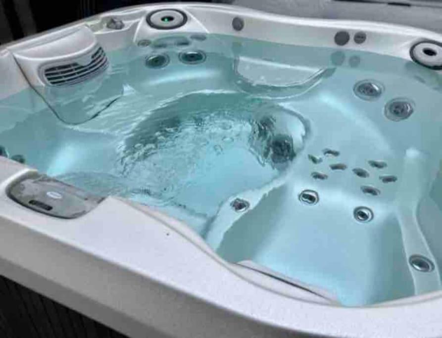 ロンドン House 10 Mins To Tower Bridge Hot Tub & Parkingヴィラ エクステリア 写真